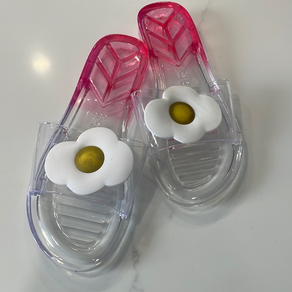 Daisy Jelly Sandals